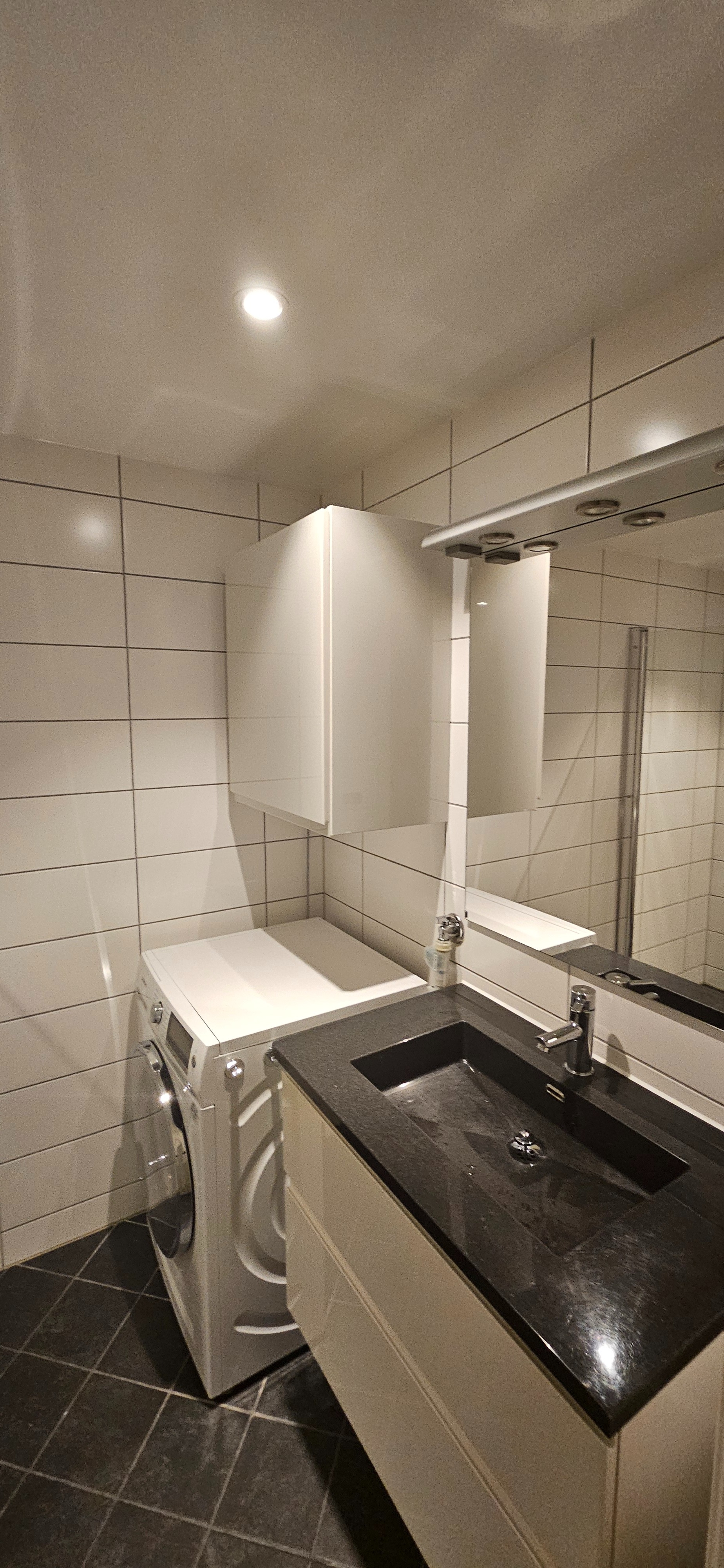 Badet/toalett (1/2)