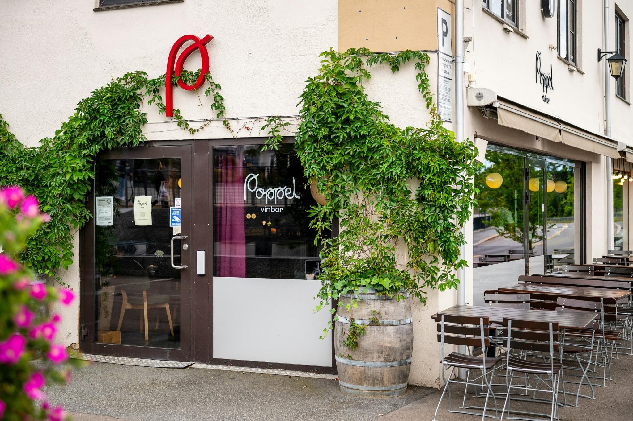 ... og hyggelig nabolagsrestaurant/vinbar