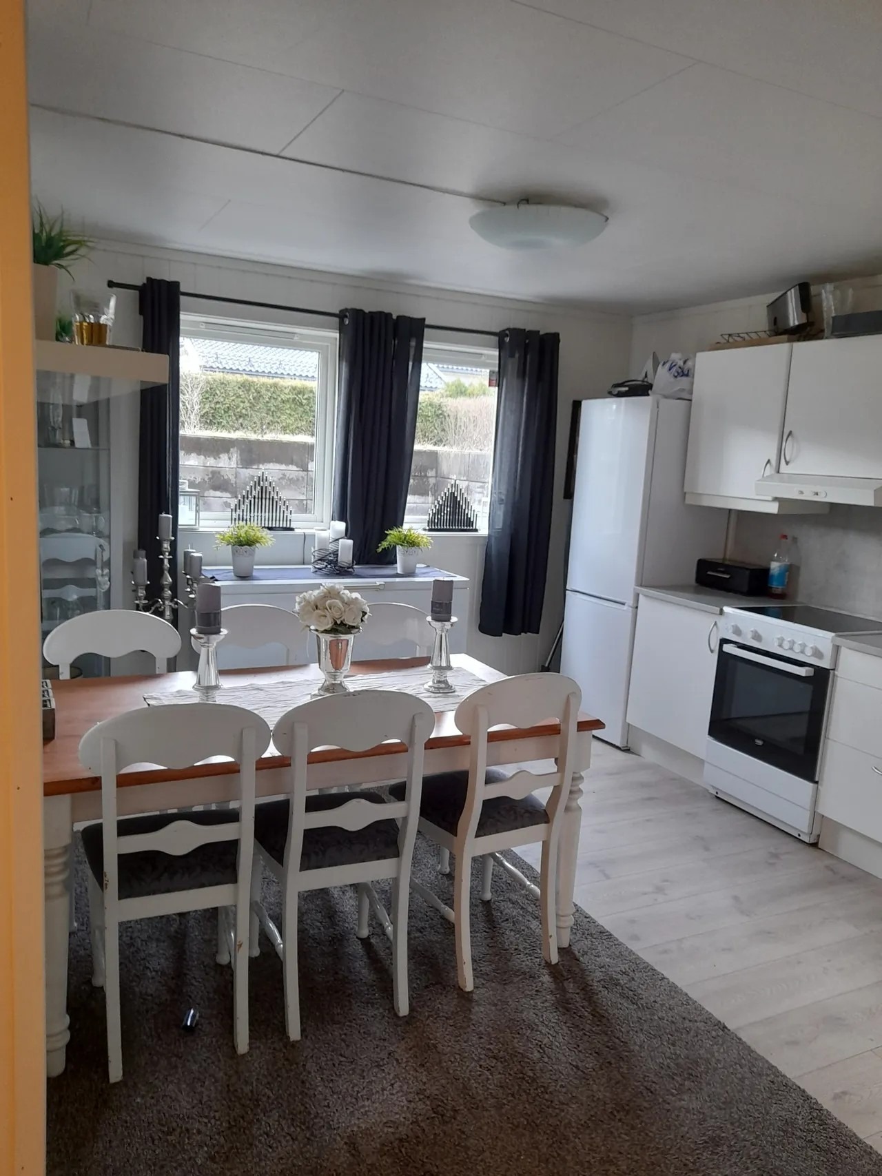 Kjøkken (møblert av tidligere leietakere)