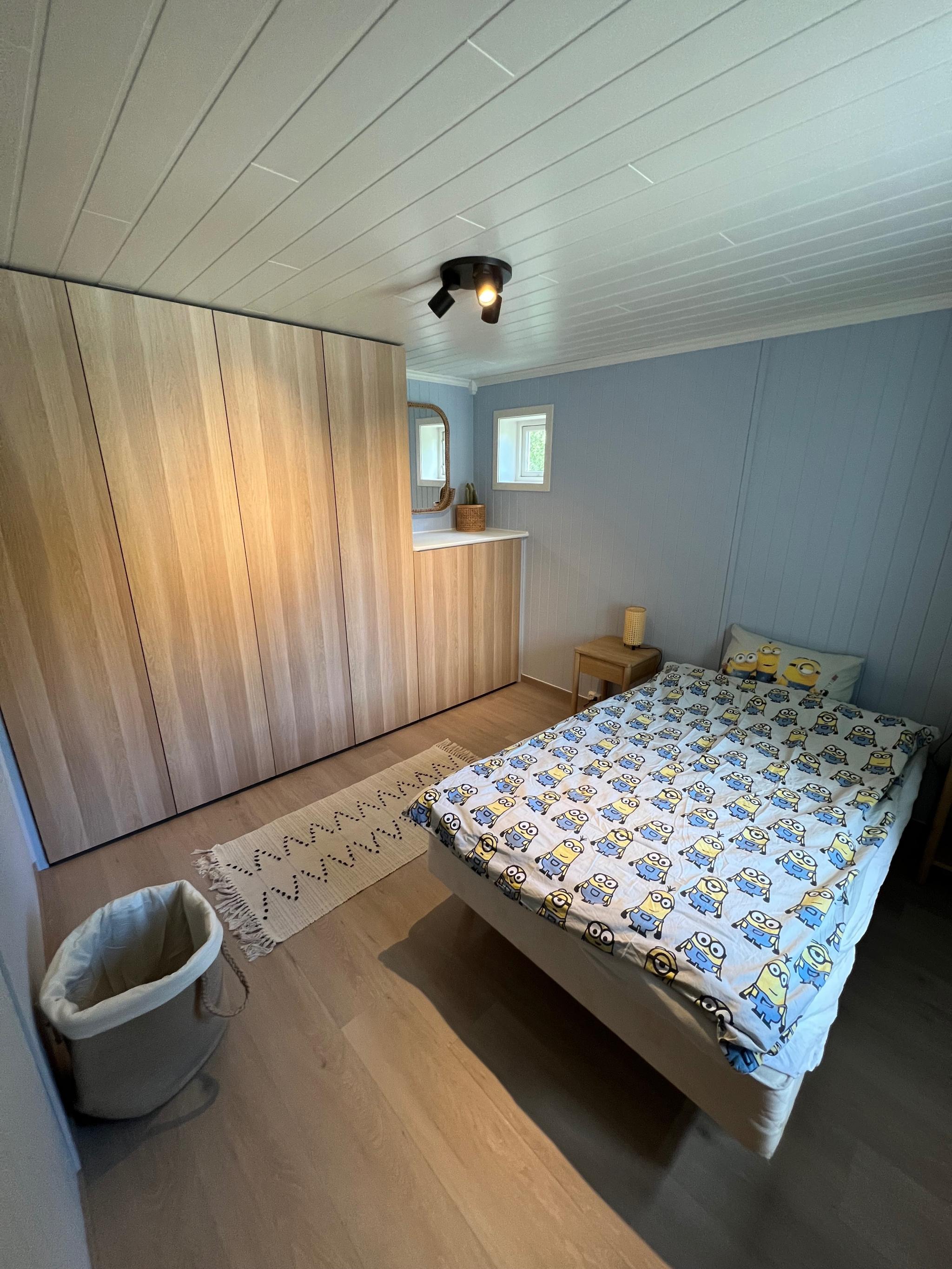 Største soverom 12m2 og rikelig med skapplass