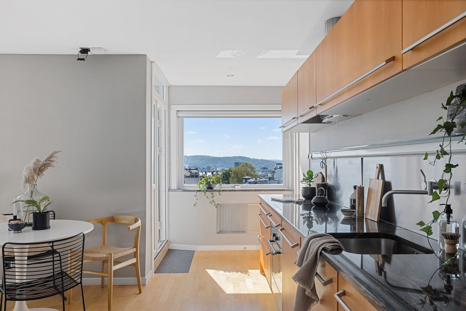 Kjøkken og spisekrok