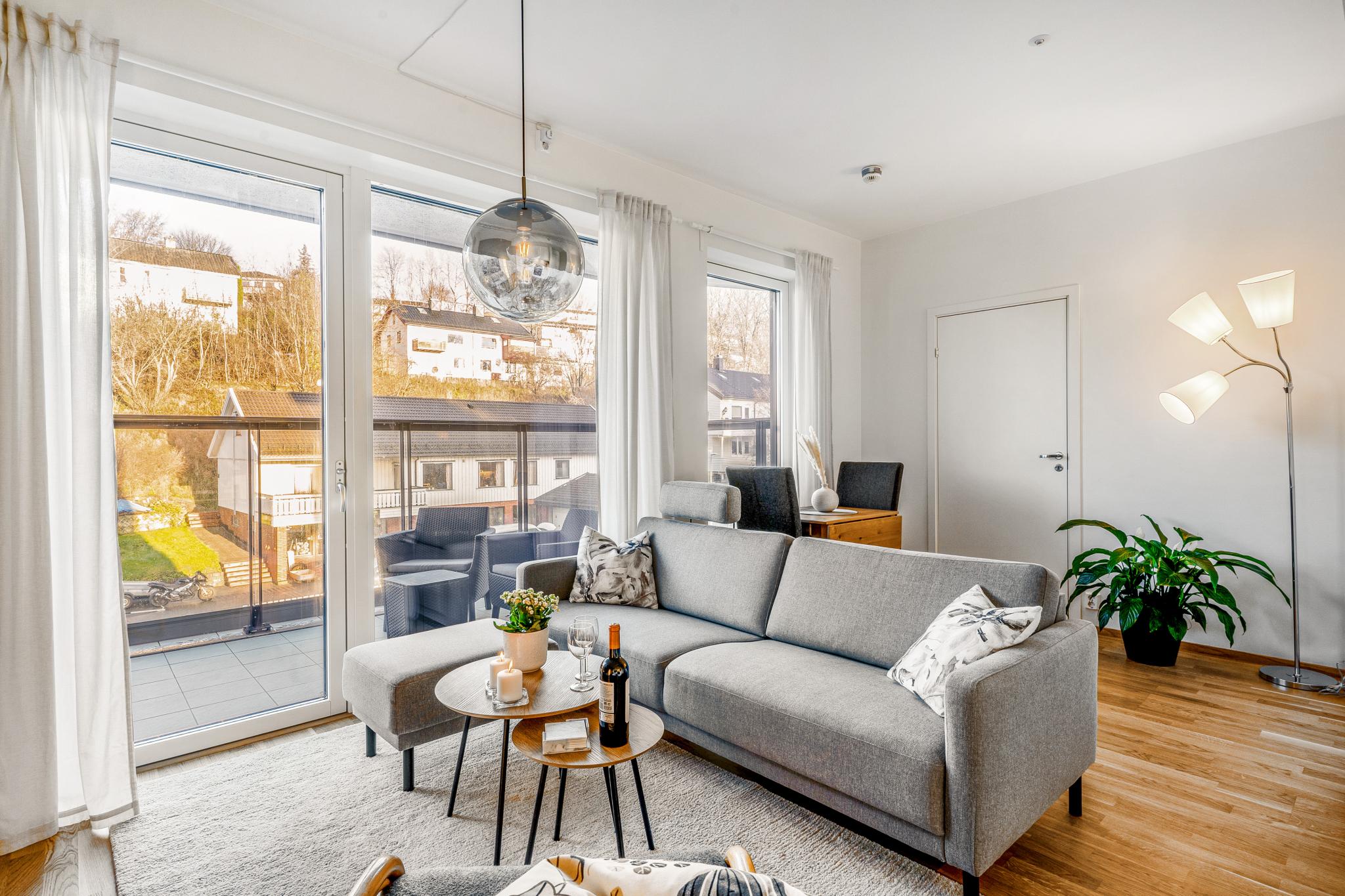 Fra stuen har man også fin utsikt.