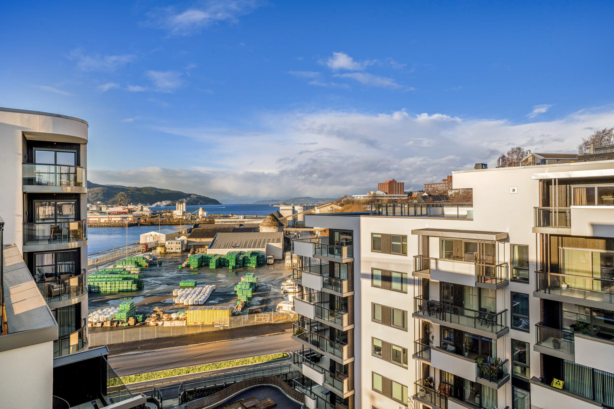 Takterassen har også en kjempefin sjøutsikt.