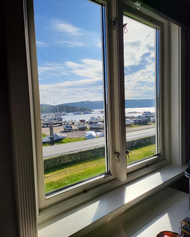 Utsikten fra soverom 1