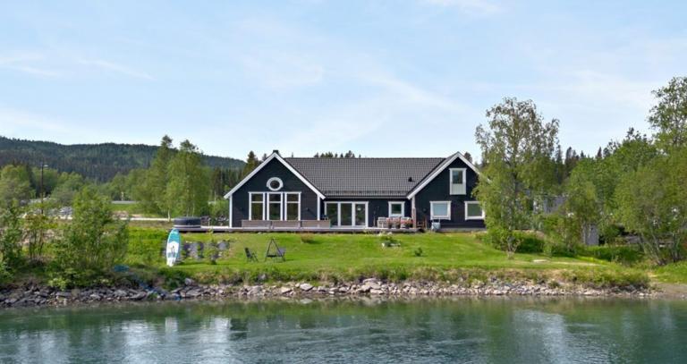 8615 Skonseng Røssvollneset 27