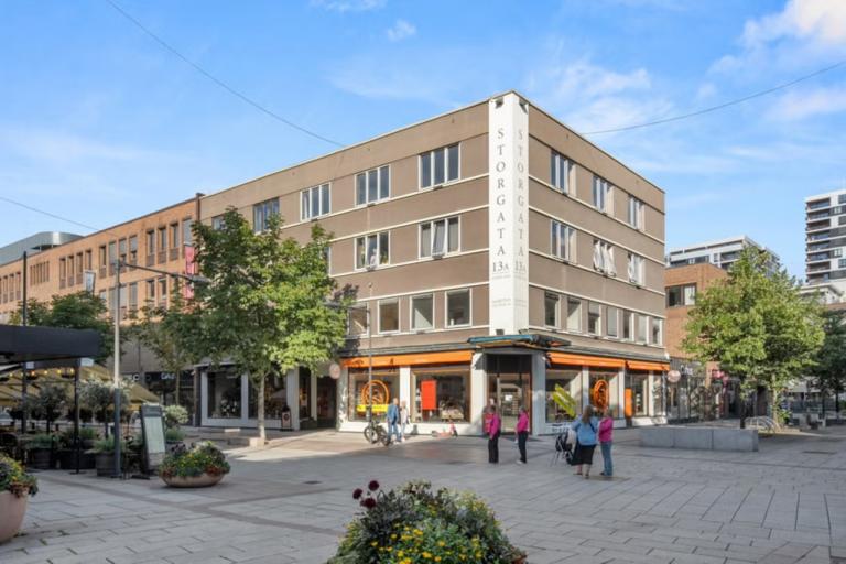 2000 LILLESTRØM storgata 13a