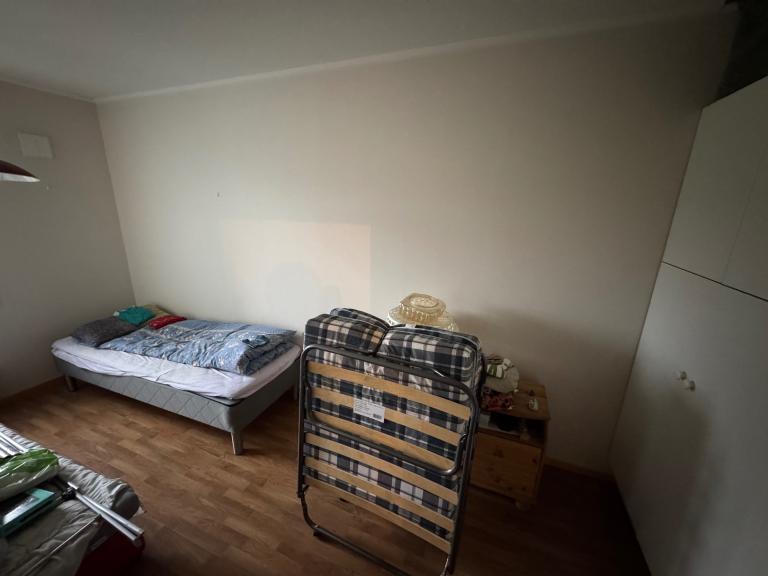 Soverom 2 (inngang fra inngangsparti)