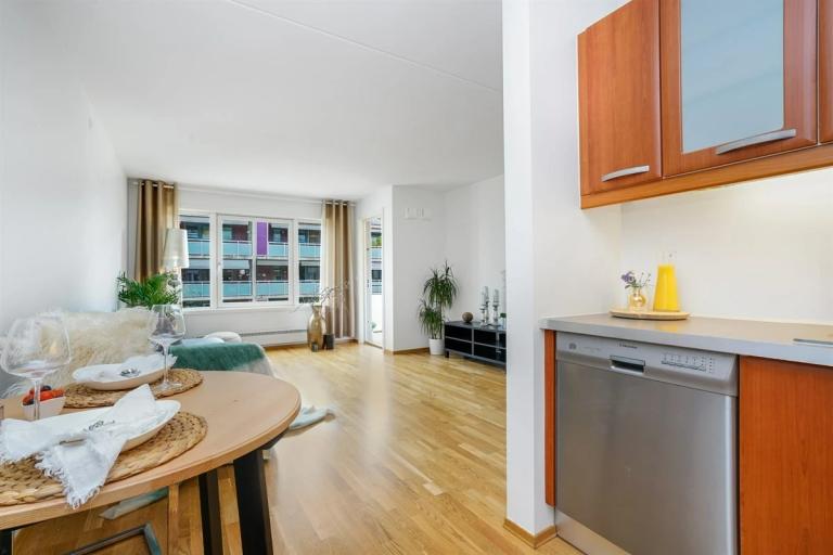 2010 STRØMMEN Støperiveien 50