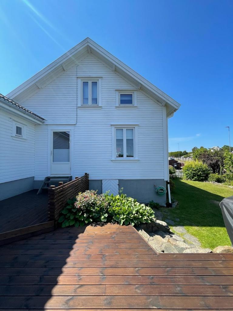 Terrasse foran huset