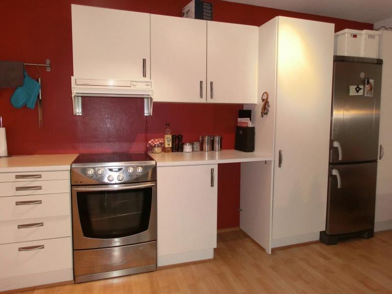 Masse skapplass på kjøkkenet