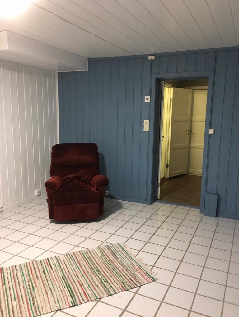 Stue mot gang,bad, vaskerom.