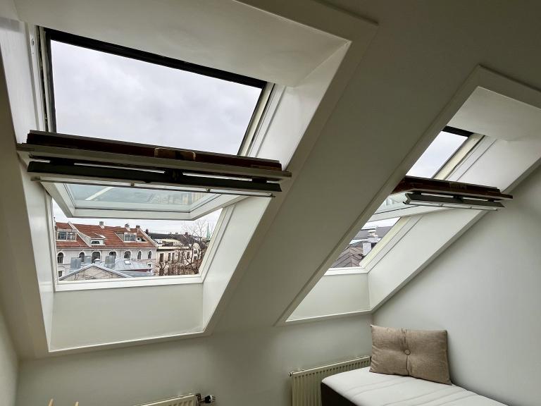 Dobble takvinduer som gir god lufting på varme sommerdager.