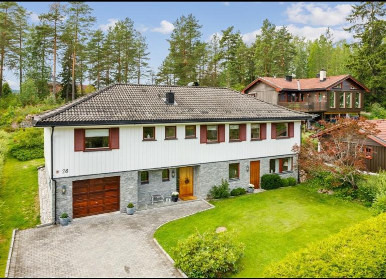 1487 HAKADAL Tøyenhøgda 28