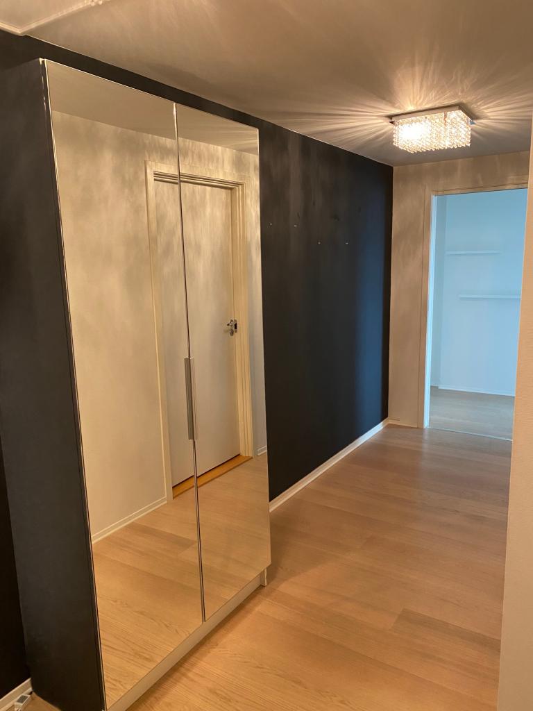 Gang m/garderomeskap