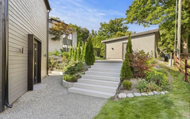 Egen inngang til Leiligheten