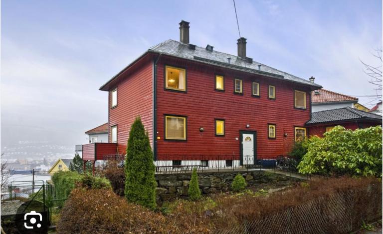 5162 LAKSEVÅG Lille Damsgårdsveien 44E