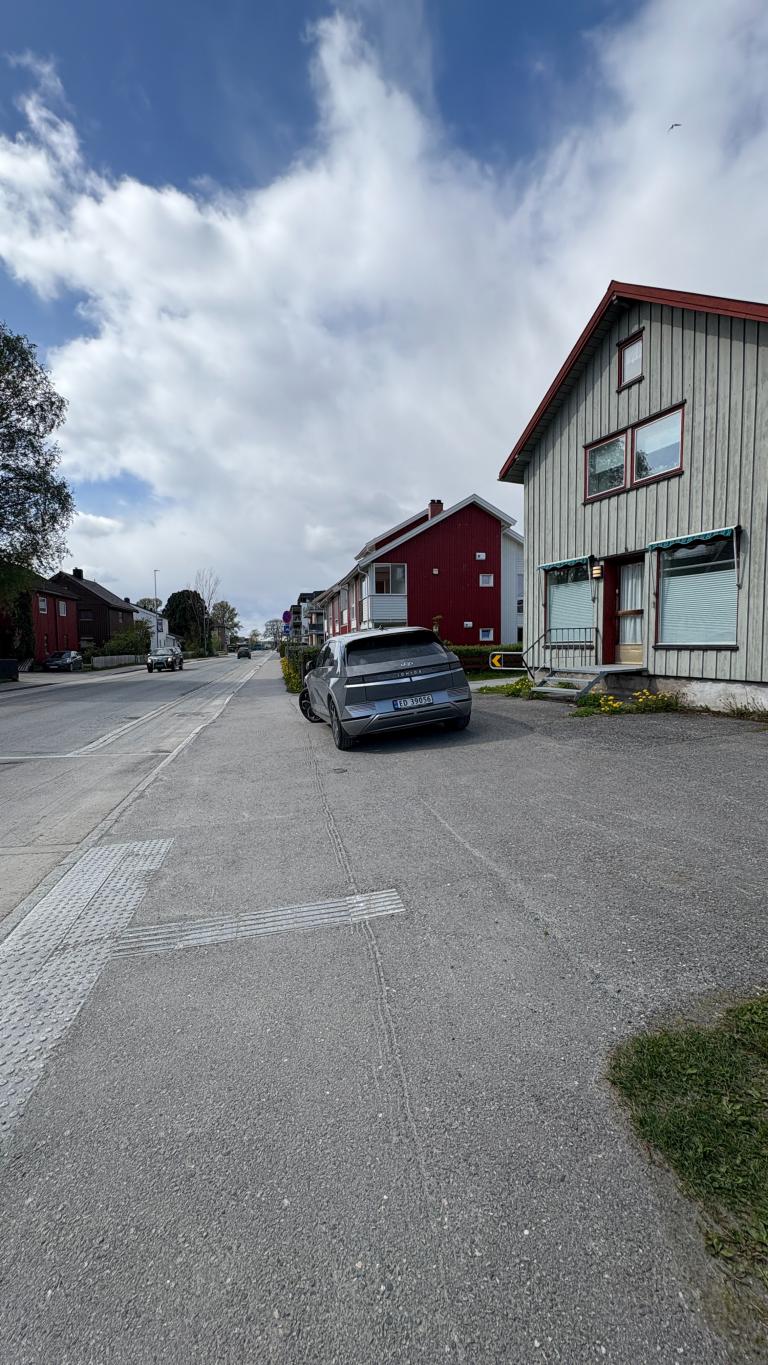 Fasade, kort vei til Stjørdal stasjon og sentrum