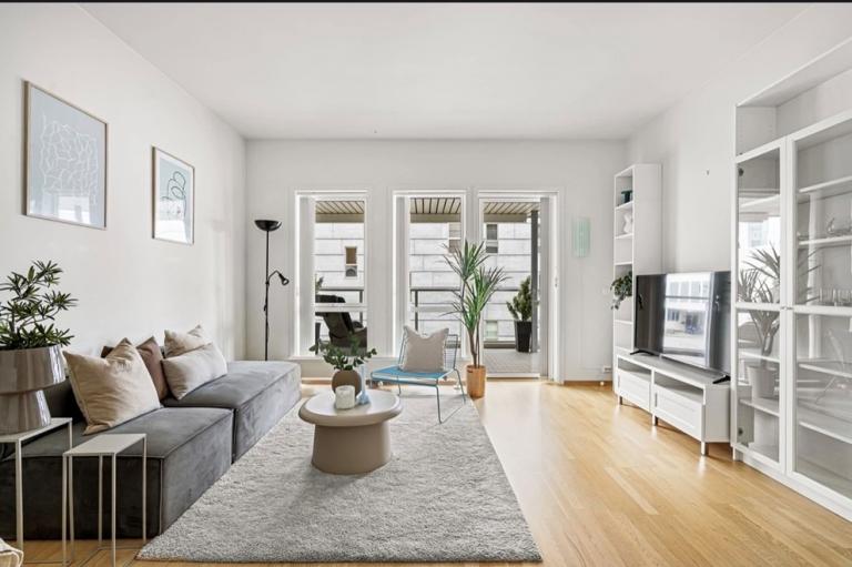 4327 SANDNES Hanaveien 21