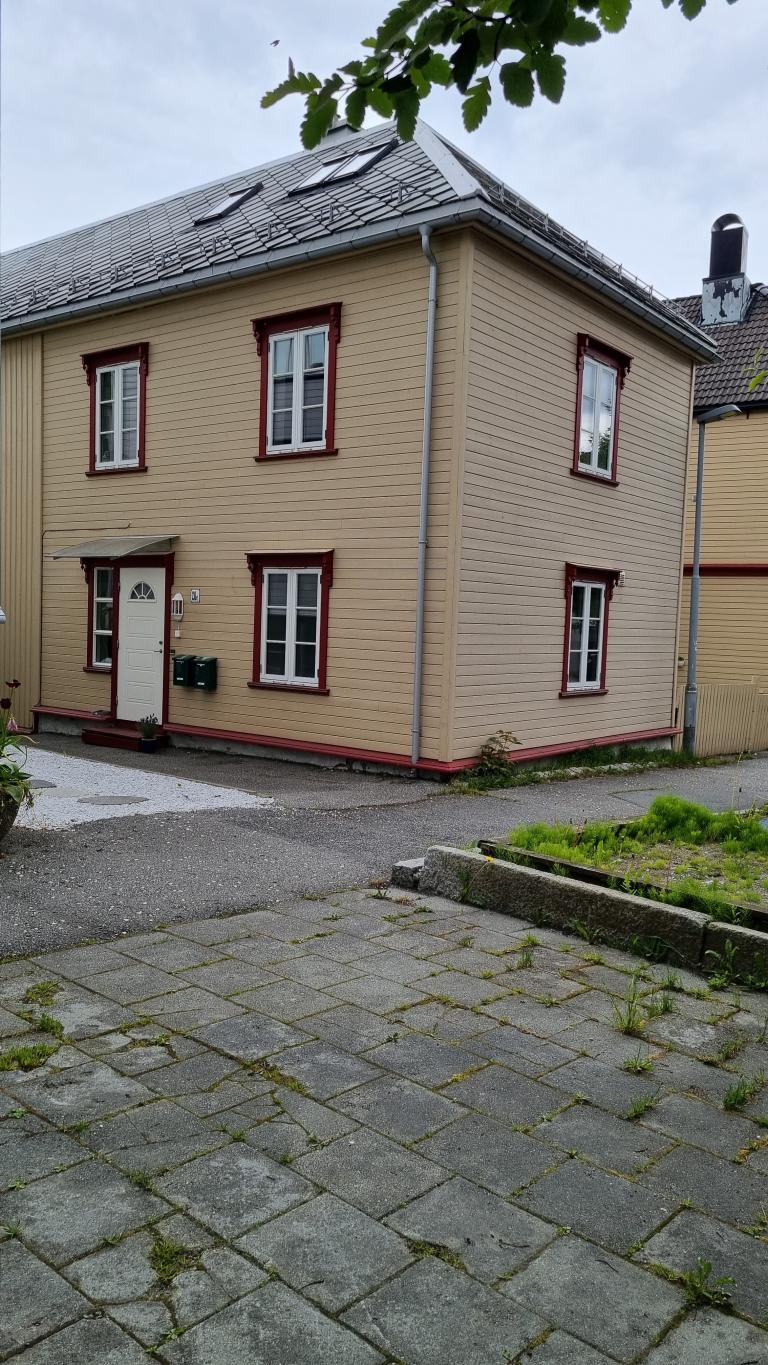 Huset sett fra inngangspartiet