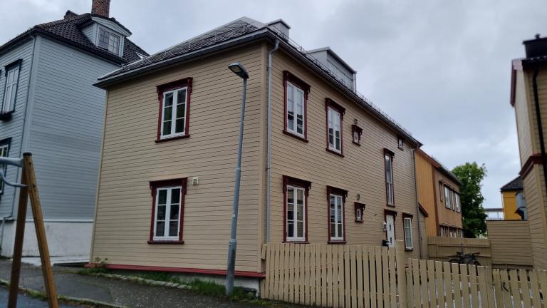 Huset sett fra motsatt side