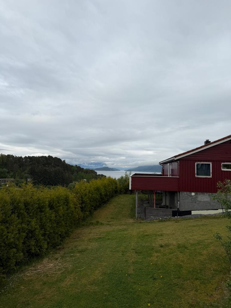 6525 Frei Kvalvåglia 24