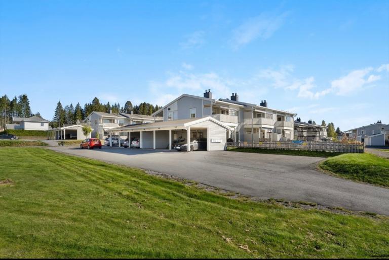 2032 Maura Rinfinkringen