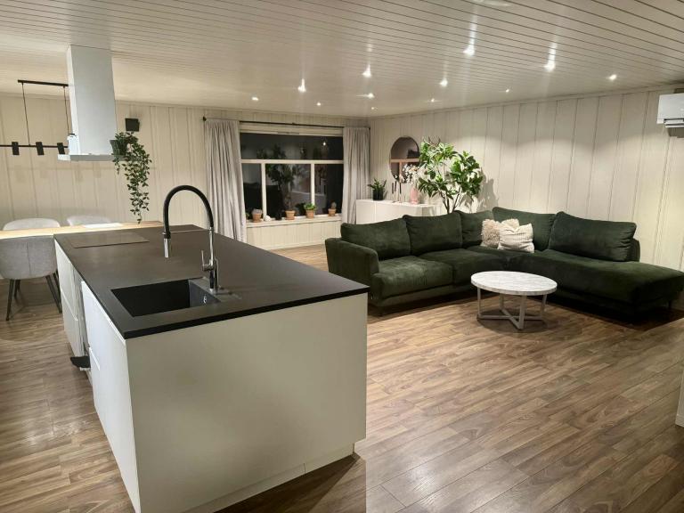 1534 Moss Elgveien 40