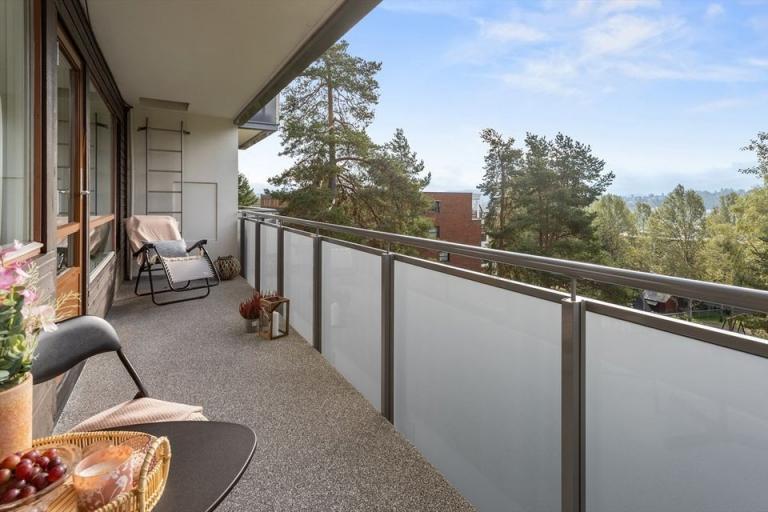 Balkong illustrasjon (Møbler ikke inkludert)