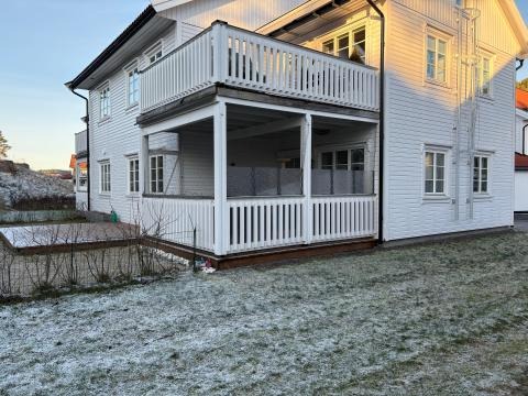 1. etg, terrasse og platting