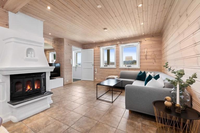 6036 Mauseidvåg Haugråsa 13