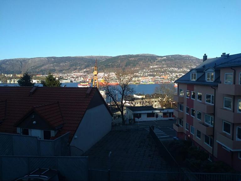 5162 Laksevåg Bakken 11