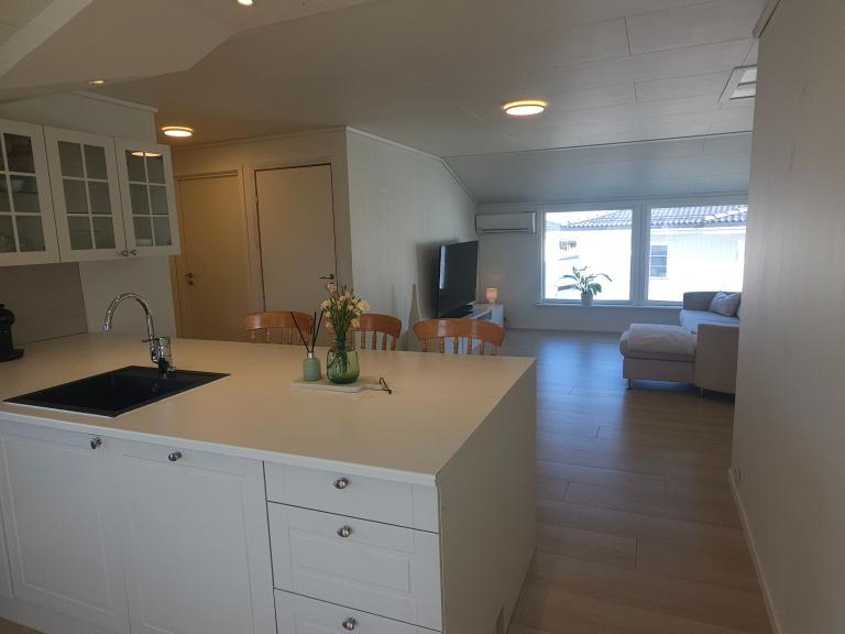 4270 Åkrehamn Snartabergvegen 14