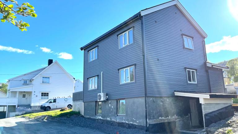 9406 HARSTAD Torgveien 13