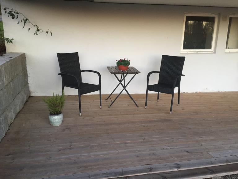 Stor deilig overbygget markterrasse